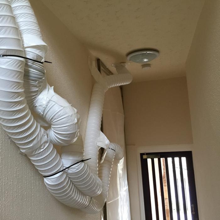 Specialist drying system installed into this large multi story building of separate apartments in Leeds. Specifically designed drying systems were installed on various floor levels throughout the building to dry the structure and finishes as quickly as possible due to a burst water pipe of the top floor which affected the entire building from ground level - roof level.&nbsp;